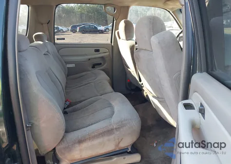 2002 Chevrolet Suburban 1500 Ls z USA, uszkodzony, nr VIN 1GNEC16Z82J111912